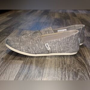 TOMS Heathered Gray Slip-Ons